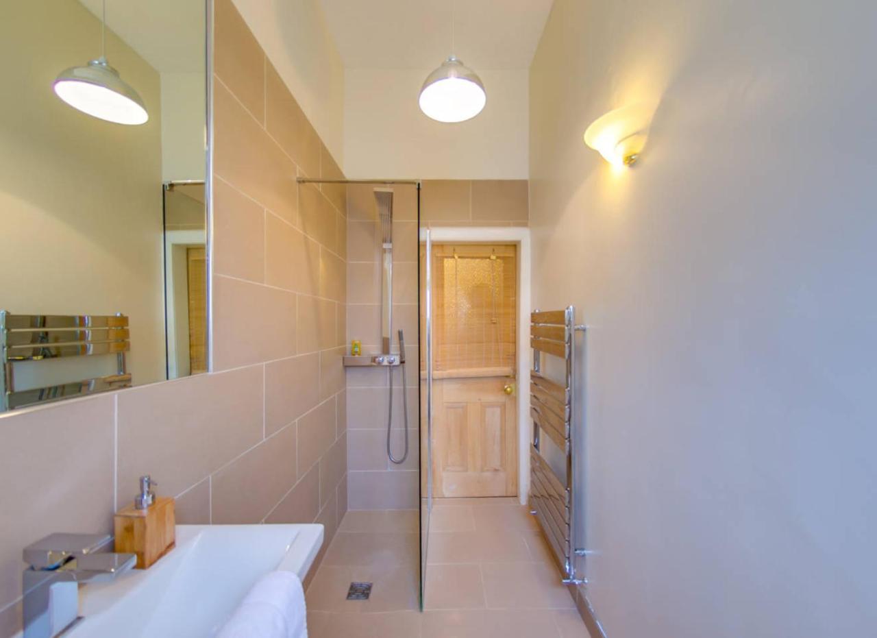 Joivy Spacious Apartment Next To The Meadows Edimburgo Exterior foto